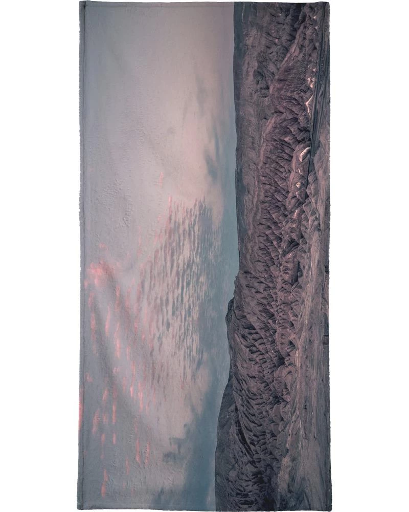 Handtuch "Raw 3 Valle De La Luna Chile." In Rosa & Violett