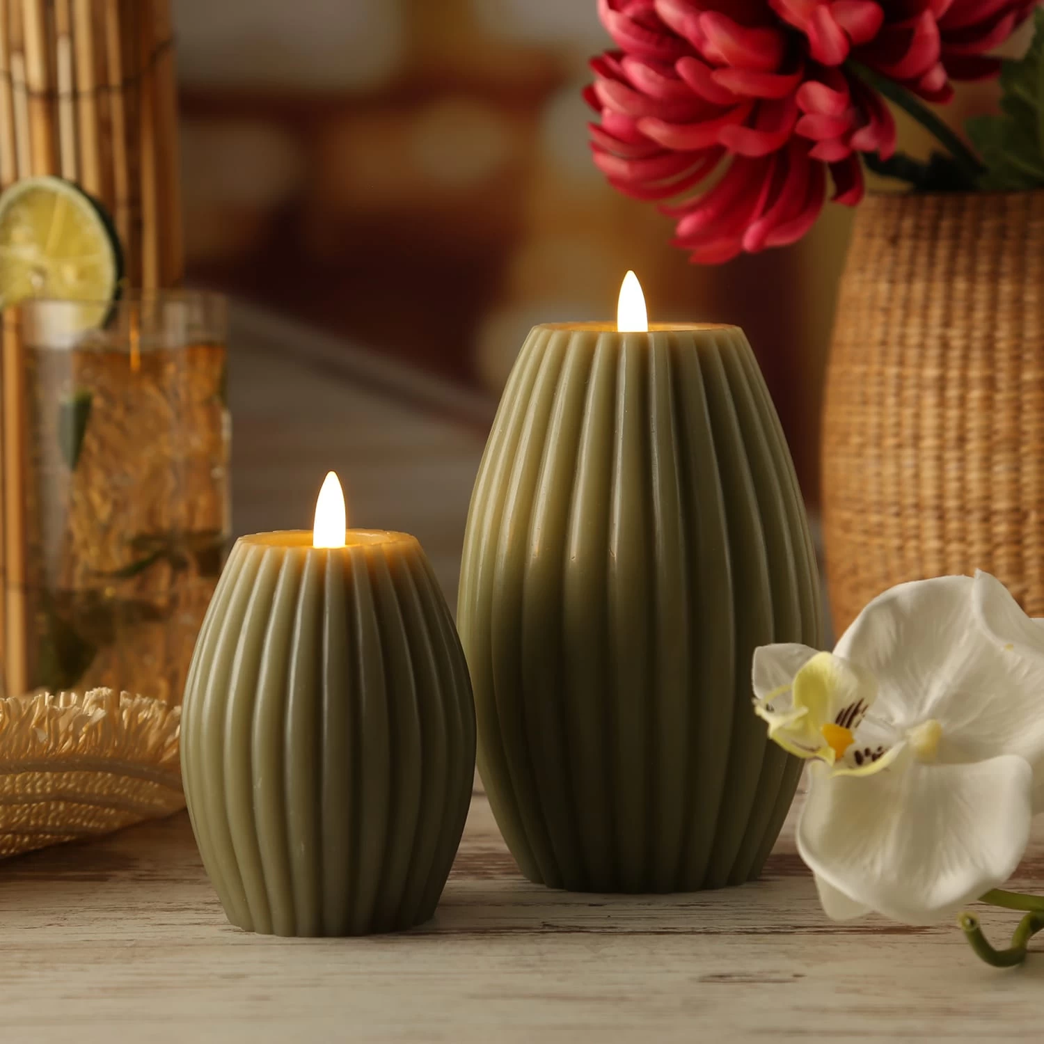 2er Set LED Kerzen LIV Mit Rillen Echtwachs Flackernd 2 Größen In Grün – Bild 2