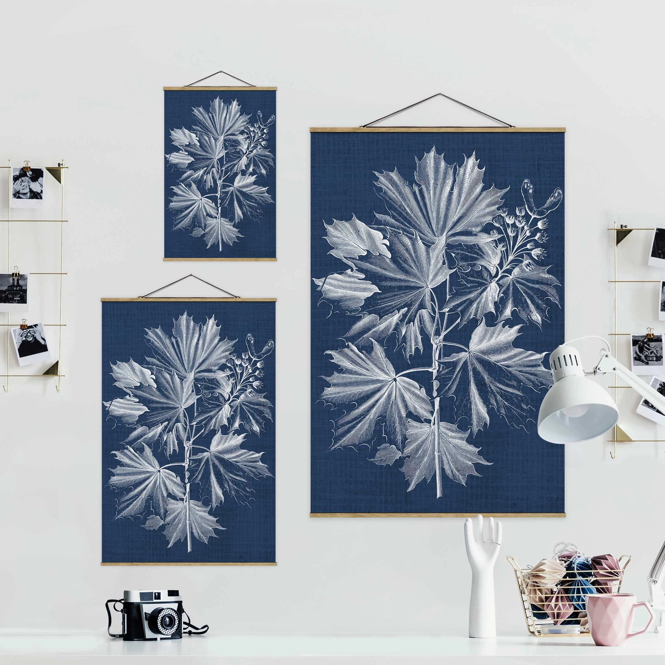 Stoffbild Mit Posterleisten - Denim Pflanzenstudie V In Blau – Bild 7