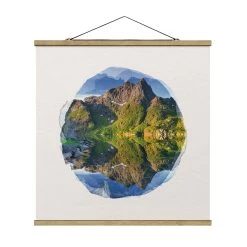 Stoffbild - Wasserfarben - Berglandschaft Spiegelung Norwegen In Creme-Beige
